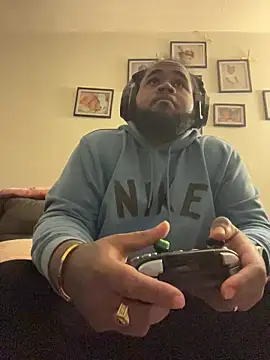 Pap1 Champo online show from 11/14/25, 01:04