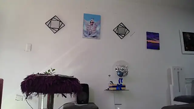 Snapshot of vixenxqueens chatting on 11/09/25, 07:56 vixenxqueens online show from 11/09/25, 07:56