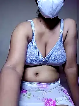 Snapshot of Anushka23 chatting on 02/15/25, 04:01 Anushka23 online show from 02/15/25, 04:01