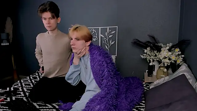 AndrewwCarter2 online show from 02/09/26, 08:24