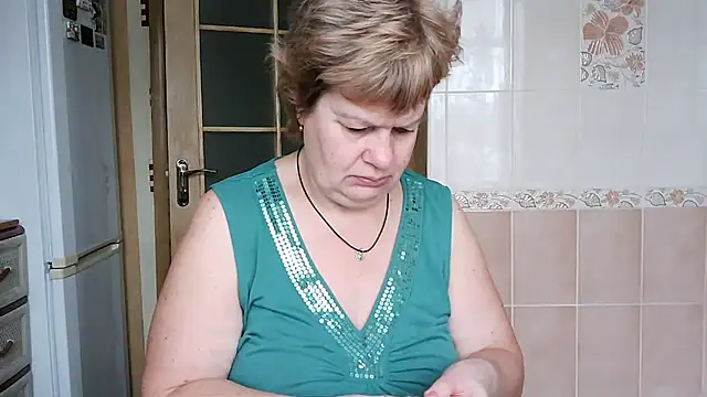 Snapshot of Ettie_Tonia chatting on 01/30/25, 10:19 Ettie Tonia online show from 01/30/25, 10:19