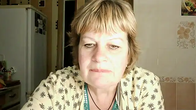 Snapshot of Ettie_Tonia chatting on 02/20/25, 03:52 Ettie Tonia online show from 02/20/25, 03:52