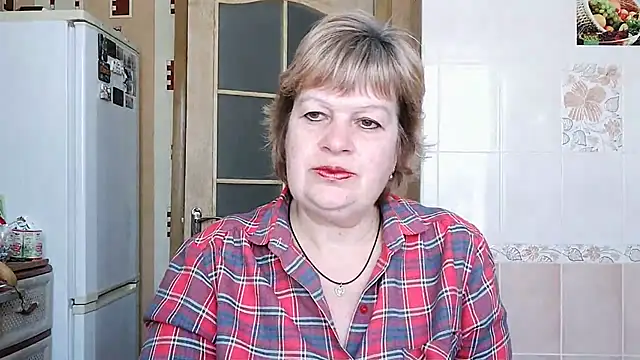 Snapshot of Ettie_Tonia chatting on 02/28/25, 08:42 Ettie Tonia online show from 02/28/25, 08:42