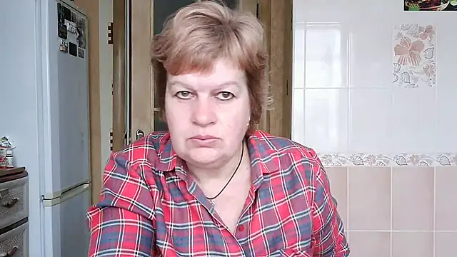 Snapshot of Ettie_Tonia chatting on 03/03/25, 10:06 Ettie Tonia online show from 03/03/25, 10:06