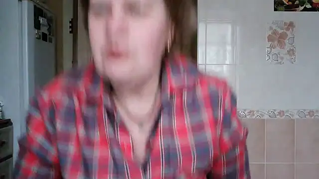 Snapshot of Ettie_Tonia chatting on 03/03/25, 02:37 Ettie Tonia online show from 03/03/25, 02:37