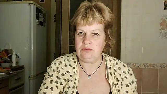 Snapshot of Ettie_Tonia chatting on 03/09/25, 06:00 Ettie Tonia online show from 03/09/25, 06:00