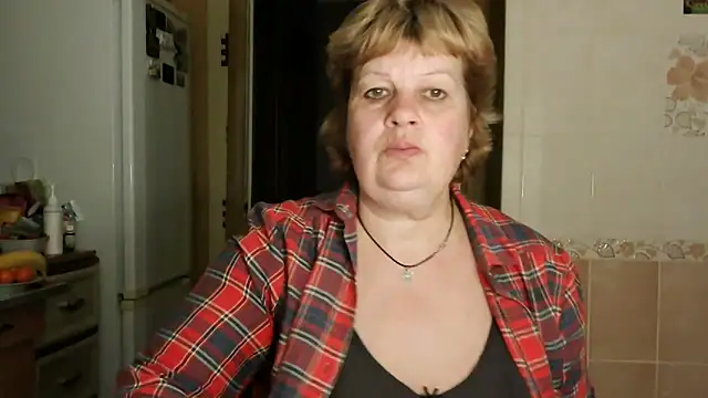 Snapshot of Ettie_Tonia chatting on 03/15/25, 05:04 Ettie Tonia online show from 03/15/25, 05:04