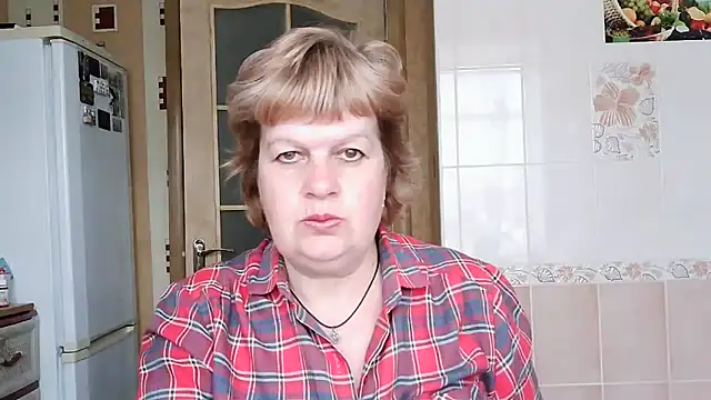 Snapshot of Ettie_Tonia chatting on 03/19/25, 12:45 Ettie Tonia online show from 03/19/25, 12:45