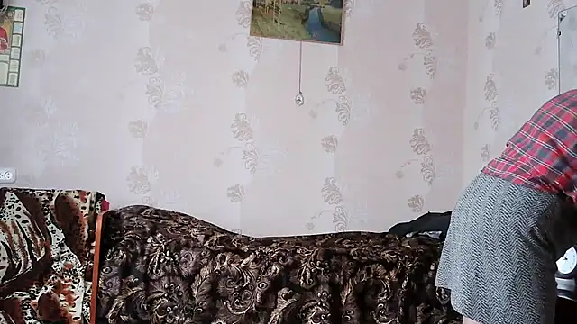 Snapshot of Ettie_Tonia chatting on 10/13/25, 07:41 Ettie Tonia online show from 10/13/25, 07:41