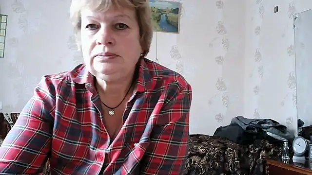 Snapshot of Ettie_Tonia chatting on 10/30/25, 08:49 Ettie Tonia online show from 10/30/25, 08:49