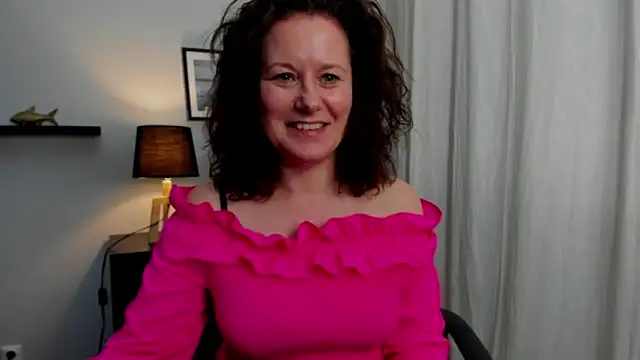 OLIVIA lux online show from 02/11/25, 05:18