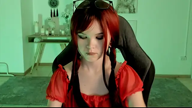 Elainebeness online show from 01/12/25, 10:54