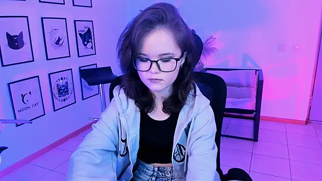 Elainebeness online show from 01/24/25, 07:18