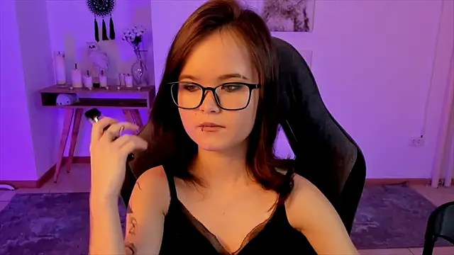 Elainebeness online show from 01/26/25, 02:03