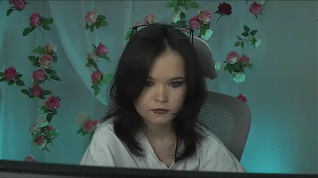 Elainebeness online show from 02/07/25, 07:17