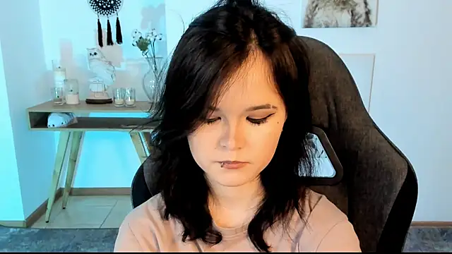 Elainebeness online show from 02/28/25, 10:50