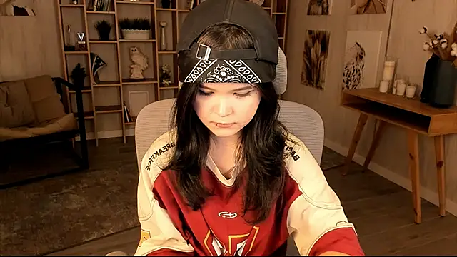 Elainebeness online show from 10/08/25, 07:33