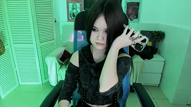 Elainebeness online show from 11/11/25, 07:25