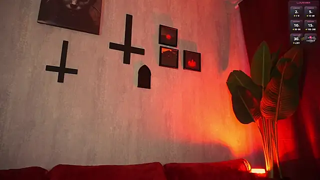 Snapshot of poisonivy_ chatting on 02/07/26, 10:30 poisonivy online show from 02/07/26, 10:30