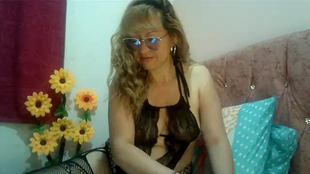 Snapshot of taylor198115 chatting on 01/17/25, 07:41 taylor198115 online show from 01/17/25, 07:41