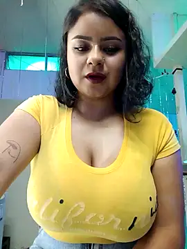 Snapshot of Princess_Lau chatting on 01/16/25, 02:19 Princess Lau online show from 01/16/25, 02:19