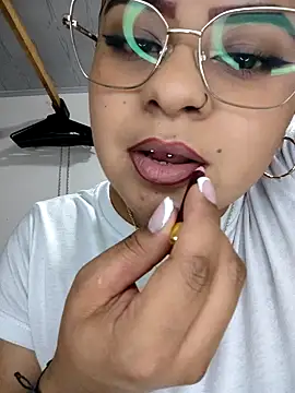 Princess Lau online show from 04/18/26, 02:37