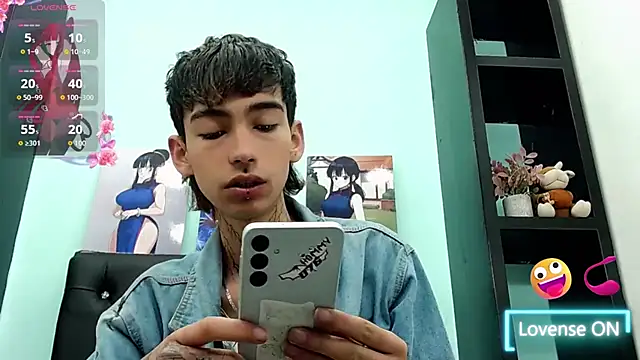 ttimy x boy online show from 10/28/25, 02:31