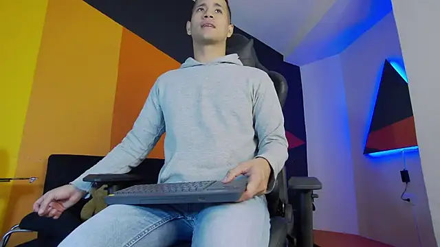 zaid lion online show from 02/17/25, 12:16