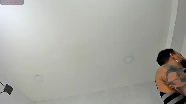 Snapshot of JackBlanco_ chatting on 10/03/25, 04:20 JackBlanco online show from 10/03/25, 04:20