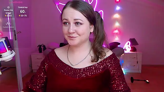 Snapshot of LizzyShine chatting on 01/10/25, 08:37 LizzyShine online show from 01/10/25, 08:37