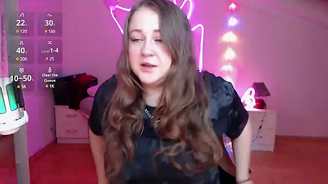 Snapshot of LizzyShine chatting on 01/13/25, 06:16 LizzyShine online show from 01/13/25, 06:16