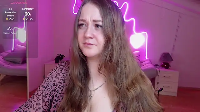 Snapshot of LizzyShine chatting on 03/05/25, 05:29 LizzyShine online show from 03/05/25, 05:29