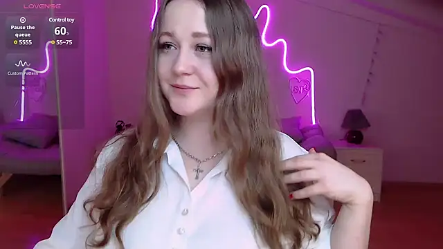 Snapshot of LizzyShine chatting on 03/14/25, 05:24 LizzyShine online show from 03/14/25, 05:24