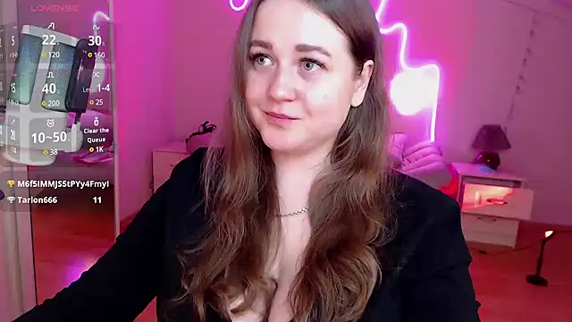 Snapshot of LizzyShine chatting on 03/21/25, 07:57 LizzyShine online show from 03/21/25, 07:57