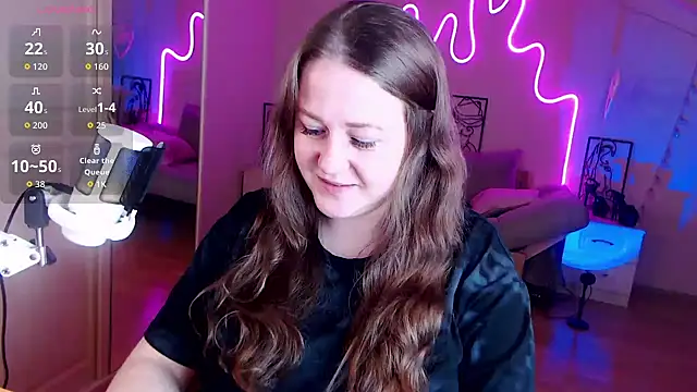 Snapshot of LizzyShine chatting on 09/15/25, 05:24 LizzyShine online show from 09/15/25, 05:24