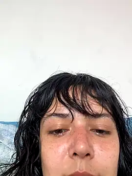 Snapshot of magalunabb chatting on 12/02/24, 12:51 magalunabb online show from 12/02/24, 12:51