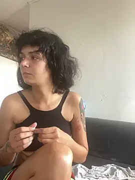 Snapshot of magalunabb chatting on 01/07/25, 06:24 magalunabb online show from 01/07/25, 06:24