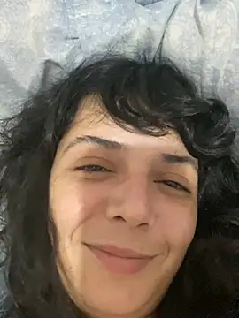 Snapshot of magalunabb chatting on 01/27/25, 12:01 magalunabb online show from 01/27/25, 12:01