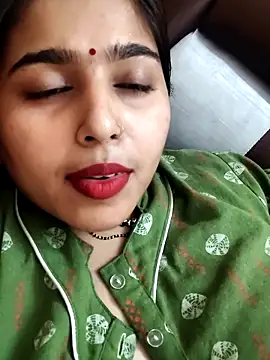 Sweet-Rani online show from 04/15/26, 07:58