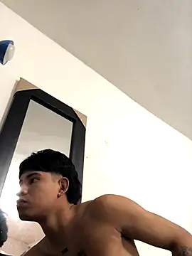 Snapshot of logannth chatting on 11/04/25, 05:34 logannth online show from 11/04/25, 05:34