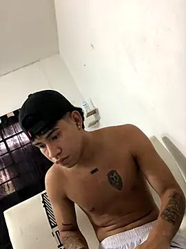 Snapshot of logannth chatting on 11/08/25, 06:40 logannth online show from 11/08/25, 06:40