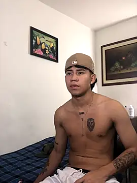 Snapshot of logannth chatting on 12/16/25, 11:54 logannth online show from 12/16/25, 11:54