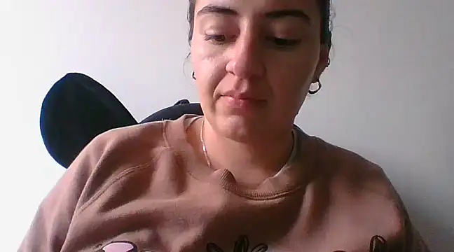  karlie kloss  online show from 12/03/24, 08:50