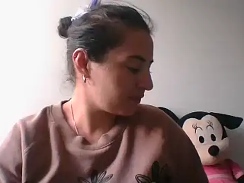  karlie kloss  online show from 12/11/24, 09:01