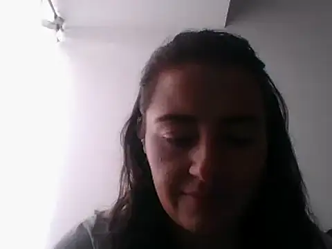  karlie kloss  online show from 01/10/25, 08:48