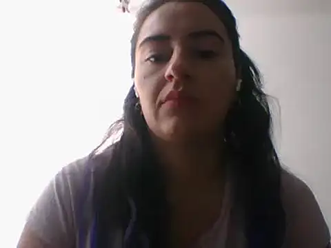  karlie kloss  online show from 01/12/25, 06:59