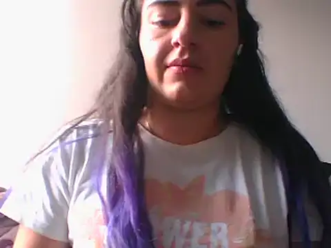  karlie kloss  online show from 01/19/25, 08:41