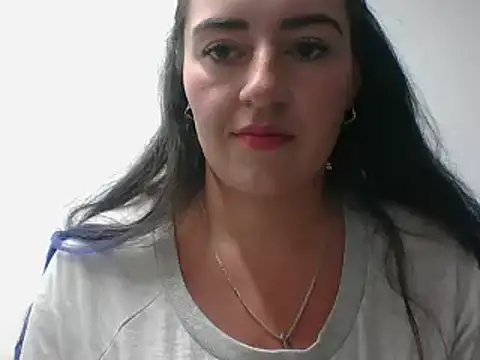  karlie kloss  online show from 01/27/25, 01:26