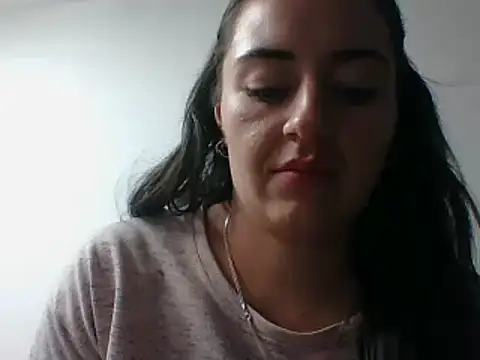  karlie kloss  online show from 01/28/25, 12:47