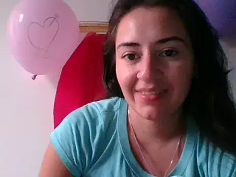  karlie kloss  online show from 02/17/25, 10:36